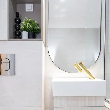Lejlighed Elegant Escape With Balcony Calea Victoriei